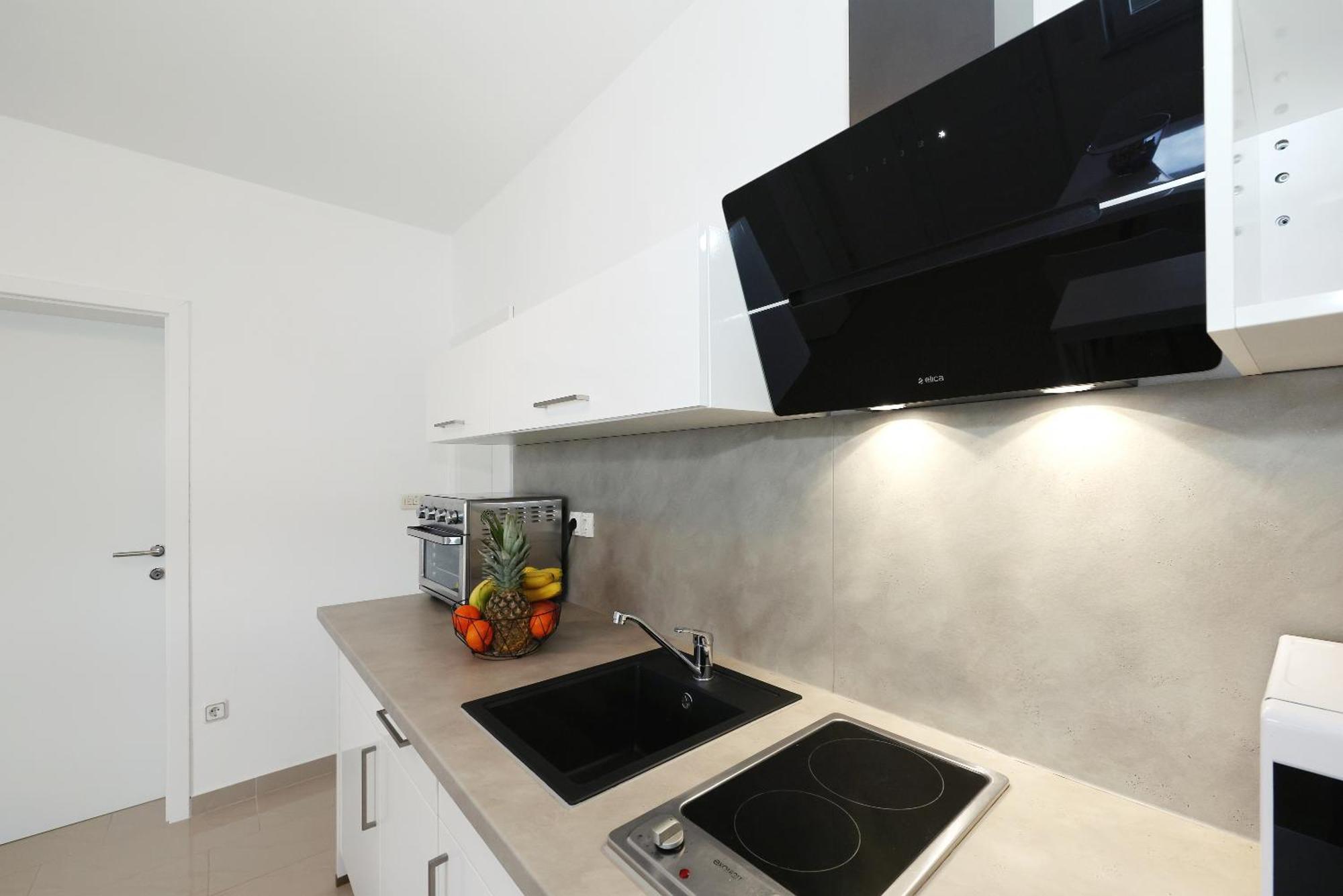 Apartments Rosini, 300M From The Beach With Shared Tavern And Bikes, Nin Exterior photo